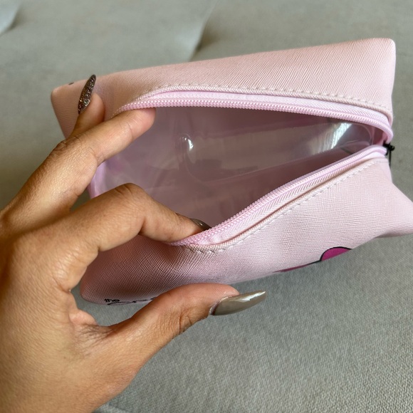 NWOT The Creme Shop Minnie Mickey - Picture 2 of 3